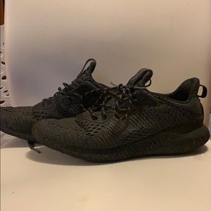 Adidas AlphaBounce size 10.5